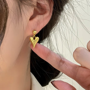 Sweet titanium heart-shaped plating earrings