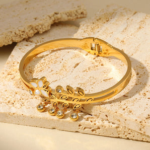 Retro Modern Leaf Butterfly Gold Zircon Bangle.