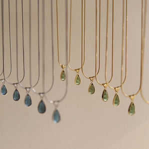 Elegant water droplet stainless steel necklace.