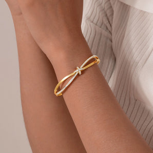 Casual zircon 18K gold-plated steel bracelet.