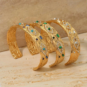 Simple devil's eye zircon 16K gold bangle