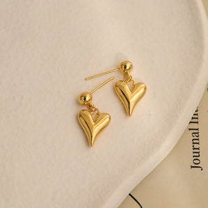 Sweet titanium heart-shaped plating earrings