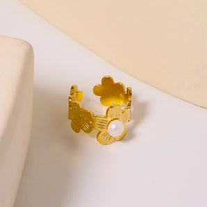 Elegant Flower Freshwater Pearl Open Ring