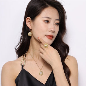 Elegant Jewelry set Geometric Pearl Gold Set