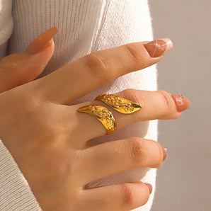 Vintage Flower 18K Gold Open Ring